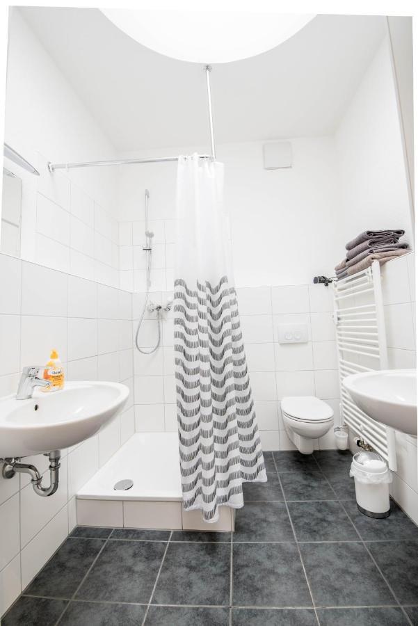 Central Apartments Ален Экстерьер фото
